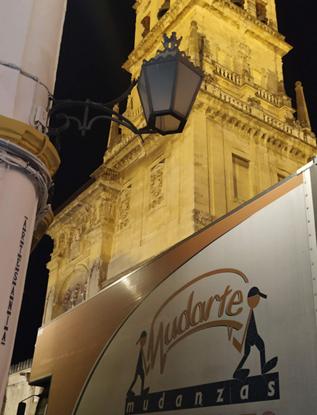 Mudanzas en el Casco Histórico de Córdoba: Retos y Soluciones